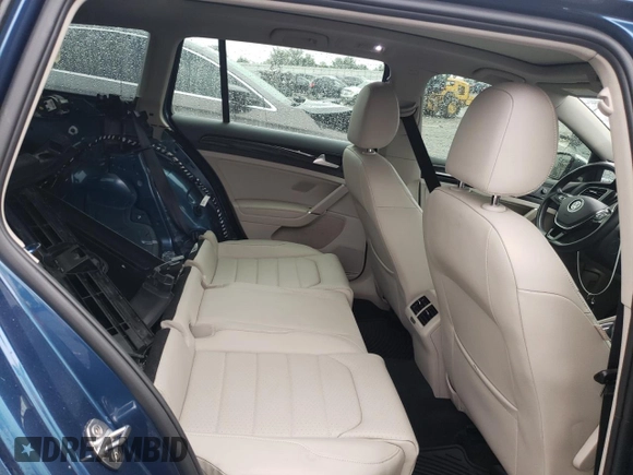 2018 Volkswagen Golf SportWagen SEL with VIN 3VWL17AU8JM768471, listed as a Copart auction lot 62404393 with 46,552 mi miles. Bid and sale history available at carsss.com. Image 10.