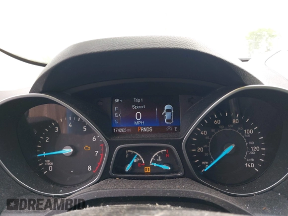 2017 Ford Escape SE with VIN 1FMCU0GD0HUB90702, listed as a IAAI auction lot 42141383 with 174,265 mi miles. Bid and sale history available at carsss.com. Image 7.