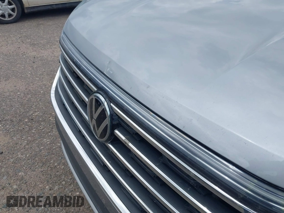 2024 Volkswagen Atlas SE with VIN 1V2WR2CA3RC567670, listed as a IAAI auction lot 42719550 with 36,623 mi miles and . Bid and sale history available at DreamBid. Image 6.