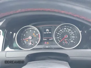 2019 Volkswagen GTI S z VIN 3VW6T7AU0KM001318, wystawiony jako IAAI lot #41301346 z przebiegiem 137 762 mil mil oraz . Historia ofert i sprzedaży dostępna na DreamBid. Obrazek 7.
