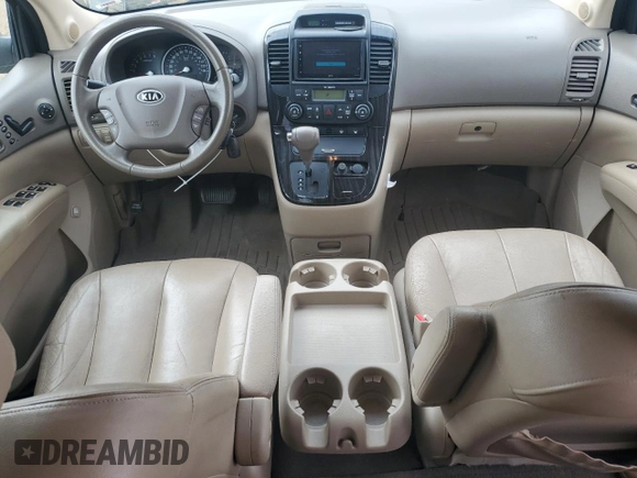 2011 Kia Sedona EX with VIN KNDMH4C76B6370377, listed as a Copart auction lot 51271025 with 170,429 mi miles and Clean Title. Bid and sale history available at carsss.com. Image 8.
