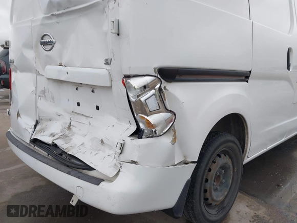 2018 Nissan NV200 S with VIN 3N6CM0KN4JK691809, listed as a IAAI auction lot 41945698 with 186,182 mi miles and . Bid and sale history available at DreamBid. Image 20.