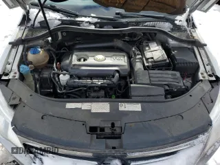 2012 Volkswagen CC Lux z VIN WVWHP7AN2CE550535, wystawiony jako Copart lot #43409415 z przebiegiem 132 880 mil mil oraz Tytuł czysty. Historia ofert i sprzedaży dostępna na DreamBid. Obrazek 11.