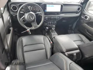 2024 Jeep Gladiator Sport S с VIN 1C6HJTAG1RL131910, выставлен на аукционе Copart как лот 51380125 с пробегом 23 060 миль миль и Списание • Salvage title. История ставок и продаж доступна на DreamBid. Изображение 8.
