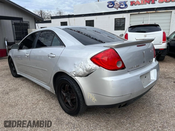 2010 Pontiac G6 w/1SH with VIN 1G2ZA5EK7A4129752, listed as a Copart auction lot 42232965 with 284,546 mi miles and Clean Title. Bid and sale history available at carsss.com. Image 3.