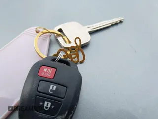 2013 Scion xD z VIN JTKKUPB41D1031238, wystawiony jako IAAI lot #42339014 z przebiegiem 217 131 mil mil oraz . Historia ofert i sprzedaży dostępna na DreamBid. Obrazek 11.