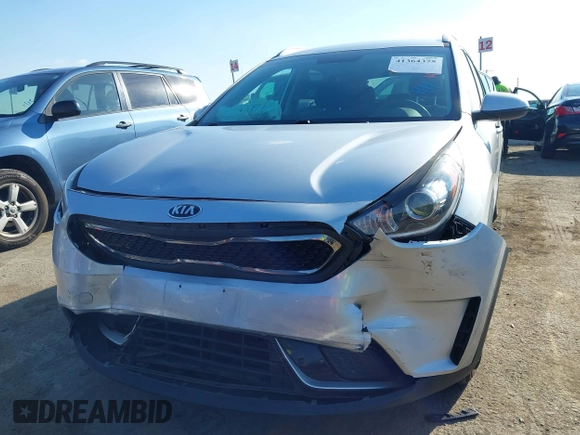2019 Kia Niro LX with VIN KNDCB3LC3K5351134, listed as a IAAI auction lot 41364375 with 113,883 mi miles. Bid and sale history available at carsss.com. Image 6.