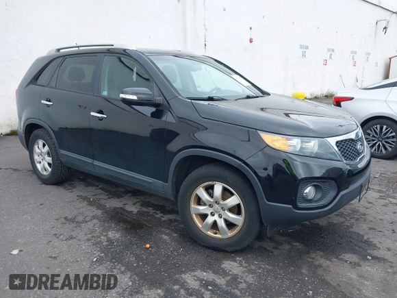 2012 Kia Sorento LX with VIN 5XYKT3A62CG281690, listed as a IAAI auction lot 41766386 with 108,464 mi miles. Bid and sale history available at carsss.com. Image 1.