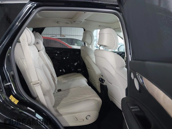2021 Genesis GV80 with VIN KMUHCESC1MU046768, listed as a IAAI auction lot 41424946 with 18,471 mi miles and . Bid and sale history available at DreamBid. Image 8.