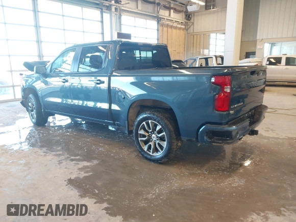 2024 Chevrolet Silverado 1500 RST with VIN 1GCUDEED8RZ213673, listed as a IAAI auction lot 41368235 with 8,675 mi miles. Bid and sale history available at carsss.com. Image 3.