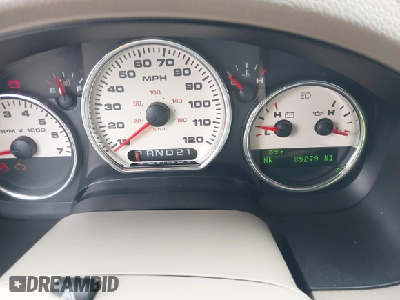 2004 Ford F-150 XL with VIN 1FTPX12504NB98290, listed as a IAAI auction lot 42020146 with 85,279 mi miles. Bid and sale history available at carsss.com. Image 7.