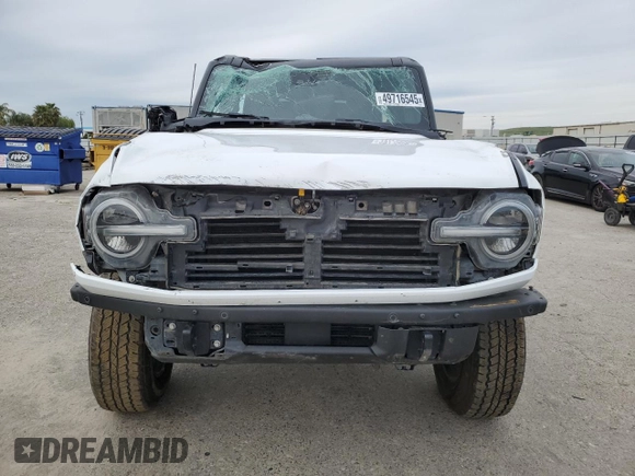 2022 Ford Bronco с VIN 1FMDE5CP9NLA76116, выставлен на аукционе Copart как лот 49716545 с пробегом 56 654 миль миль и Списание • Salvage title. История ставок и продаж доступна на DreamBid. Изображение 5.