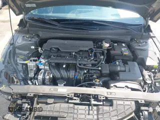 2025 Hyundai Elantra SEL Sport z VIN KMHLM4DG4SU980596, wystawiony jako IAAI lot #42295412 z przebiegiem 28 mil mil oraz . Historia ofert i sprzedaży dostępna na DreamBid. Obrazek 10.