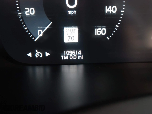 2016 Volvo XC90 T6 Inscription with VIN YV4A22PLXG1014855, listed as a IAAI auction lot 42150318 with 109,614 mi miles. Bid and sale history available at carsss.com. Image 15.