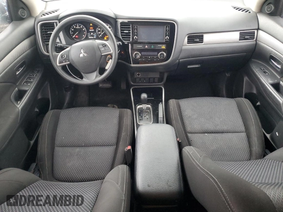 2018 Mitsubishi Outlander ES z VIN JA4AD2A36JZ063303, wystawiony jako Copart lot #58082995 z przebiegiem 132 479 mil mil oraz Czysty tytuł • Clean title. Historia ofert i sprzedaży dostępna na DreamBid. Obrazek 8.