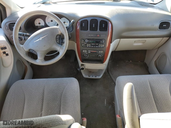2006 Chrysler Town & Country SWB with VIN 1A4GP45R76B669995, listed as a Copart auction lot 82896794 with 87,934 mi miles and Salvage Title. Bid and sale history available at carsss.com. Image 8.