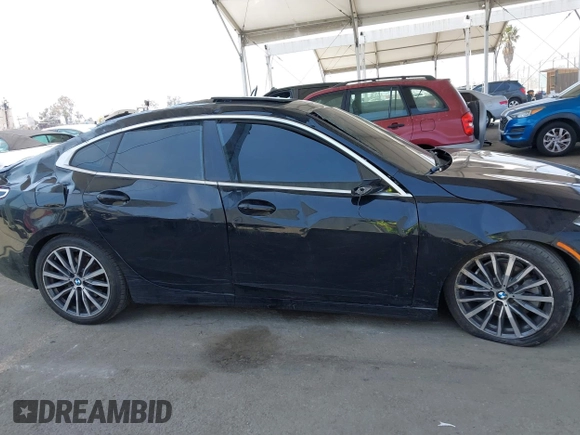 2021 BMW 2 Series 228i xDrive z VIN WBA73AK05M7G55714, wystawiony jako IAAI lot #42096309 z przebiegiem 62 320 mil mil oraz . Historia ofert i sprzedaży dostępna na DreamBid. Obrazek 13.