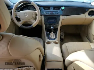 2008 Mercedes-Benz CLS-Class 5.5L with VIN WDDDJ72X68A117756, listed as a Copart auction lot 75158924 with 0 mi miles and Salvage Title. Bid and sale history available at carsss.com. Image 8.