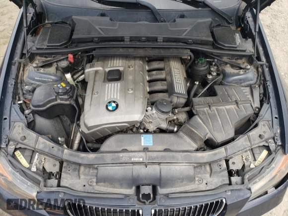 2006 BMW 3 Series 330i with VIN WBAVB33536KS34085, listed as a Copart auction lot 71541384 with 212,508 mi miles and Salvage Title. Bid and sale history available at DreamBid. Image 11.