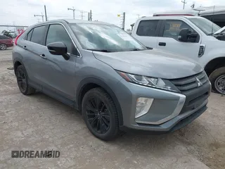 2020 Mitsubishi Eclipse Cross LE z VIN JA4AS4AAXLZ019520, wystawiony jako IAAI lot #42118164 z przebiegiem 56 355 mil mil oraz . Historia ofert i sprzedaży dostępna na DreamBid. Obrazek 1.