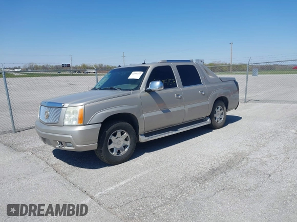 2005 Cadillac Escalade EXT z VIN 3GYEK62NX5G113446, wystawiony jako IAAI lot #41995157 z przebiegiem 173 247 mil mil oraz . Historia ofert i sprzedaży dostępna na DreamBid. Obrazek 2.