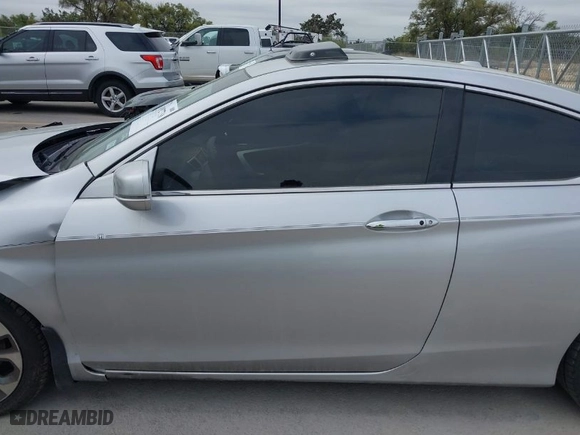 2013 Honda Accord Cpe EX-L with VIN 1HGCT2B86DA003523, listed as a IAAI auction lot 41927716 with NaN miles. Bid and sale history available at carsss.com. Image 15.
