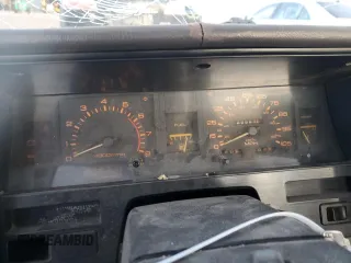 1986 Nissan Hardbody E z VIN JN6ND11S1GW037479, wystawiony jako Copart lot #81775934 z przebiegiem 389 841 mil mil oraz Szkody całkowita. Historia ofert i sprzedaży dostępna na DreamBid. Obrazek 9.