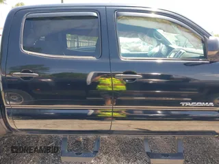 2015 Toyota Tacoma with VIN 5TFLU4EN9FX143428, listed as a IAAI auction lot 42173370 with 200,447 mi miles and . Bid and sale history available at DreamBid. Image 13.