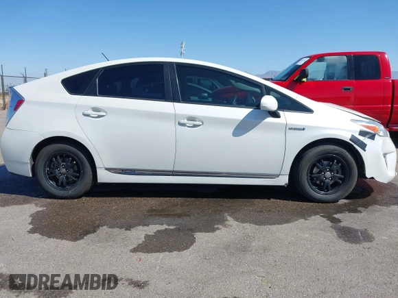 2015 Toyota Prius Four with VIN JTDKN3DU3F0440098, listed as a IAAI auction lot 41986079 with 187,651 mi miles. Bid and sale history available at carsss.com. Image 13.