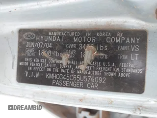 2005 Hyundai Accent GLS with VIN KMHCG45C65U576092, listed as a IAAI auction lot 41368504 with 162,208 mi miles. Bid and sale history available at carsss.com. Image 9.