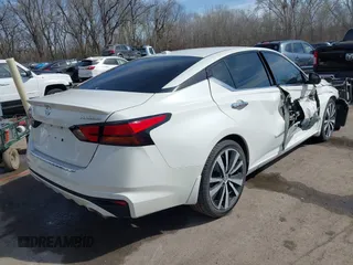 2020 Nissan Altima Platinum with VIN 1N4BL4FV8LN302630, listed as a IAAI auction lot 41844295 with 57,598 mi miles and . Bid and sale history available at carsss.com. Image 4.