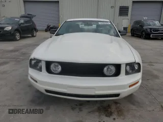 2006 Ford Mustang Standard z VIN 1ZVFT80N665240433, wystawiony jako Copart lot #54066595 z przebiegiem 229 296 mil mil oraz Szkoda całkowita • Salvage title. Historia ofert i sprzedaży dostępna na DreamBid. Obrazek 5.