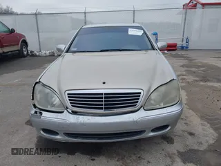 2002 Mercedes-Benz S-Class 5.0L with VIN WDBNG75J12A246997, listed as a IAAI auction lot 41566423 with 181,940 mi miles. Bid and sale history available at carsss.com. Image 12.