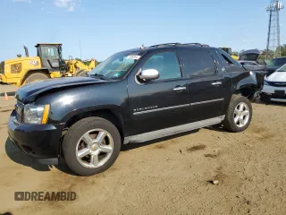 2013 Chevrolet Avalanche LTZ with VIN 3GNTKGE74DG126912, listed as a Copart auction lot 71699854 with Not Provided miles and Salvage Title. Bid and sale history available at DreamBid. Image 1.