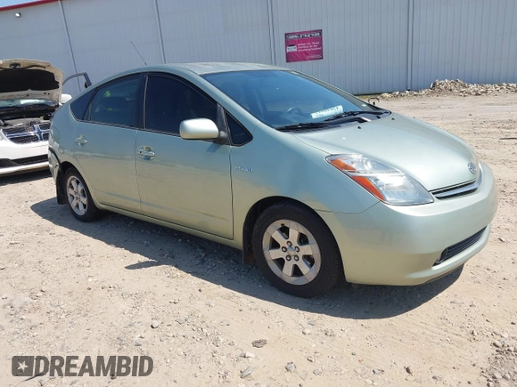 2007 Toyota Prius with VIN JTDKB20U977548064, listed as a IAAI auction lot 42040952 with 197,934 mi miles. Bid and sale history available at carsss.com. Image 1.