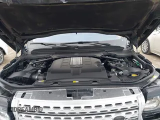 2017 Land Rover Range Rover z VIN SALGS2FE7HA327811, wystawiony jako IAAI lot #41232873 z przebiegiem 55 304 mil mil oraz . Historia ofert i sprzedaży dostępna na DreamBid. Obrazek 10.