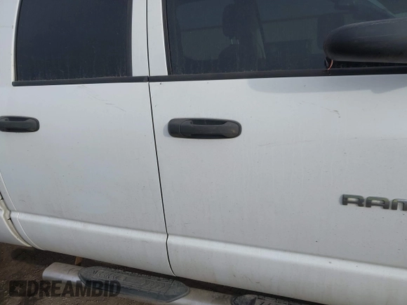 2005 Dodge 2500 SLT with VIN 3D7KS28C05G858199, listed as a IAAI auction lot 41424715 with 218,736 mi miles and . Bid and sale history available at DreamBid. Image 13.
