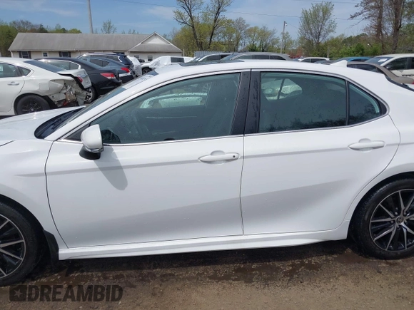 2023 Toyota Camry SE with VIN 4T1G11AK7PU771765, listed as a IAAI auction lot 42060929 with 39,407 mi miles and . Bid and sale history available at DreamBid. Image 14.