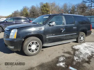2011 Cadillac Escalade ESV Luxury z VIN 1GYS4HEF3BR161461, wystawiony jako Copart lot #42585315 z przebiegiem 227 825 mil mil oraz Czysty tytuł • Clean title. Historia ofert i sprzedaży dostępna na DreamBid. Obrazek 1.