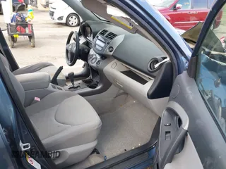 2007 Toyota RAV4 Limited with VIN JTMBD31V176029507, listed as a IAAI auction lot 41828748 with 69,879 mi miles. Bid and sale history available at carsss.com. Image 5.
