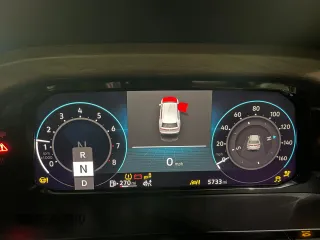 2024 Volkswagen Atlas SE with VIN 1V2DR2CA1RC533959, listed as a Copart auction lot 86839684 with 5,733 mi miles and Salvage title. Bid and sale history available at DreamBid. Image 9.