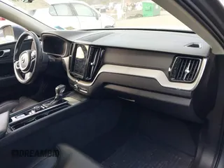 2021 Volvo XC60 Inscription z VIN YV4102RL5M1810024, wystawiony jako IAAI lot #41727510 z przebiegiem 50 606 mil mil oraz . Historia ofert i sprzedaży dostępna na DreamBid. Obrazek 5.