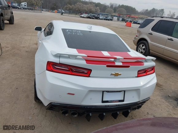 2016 Chevrolet Camaro 2SS with VIN 1G1FH1R72G0168198, listed as a IAAI auction lot 41784155 with 84,146 mi miles. Bid and sale history available at carsss.com. Image 16.