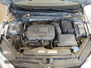 2017 Volkswagen Golf S z VIN 3VWH17AU9HM532332, wystawiony jako IAAI lot #41996360 z przebiegiem 105 854 mil mil oraz . Historia ofert i sprzedaży dostępna na DreamBid. Obrazek 10.