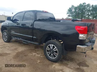 2008 Toyota Tundra z VIN 5TBBV54168S522904, wystawiony jako IAAI lot #42144836 z przebiegiem 190 610 mil mil oraz . Historia ofert i sprzedaży dostępna na DreamBid. Obrazek 3.