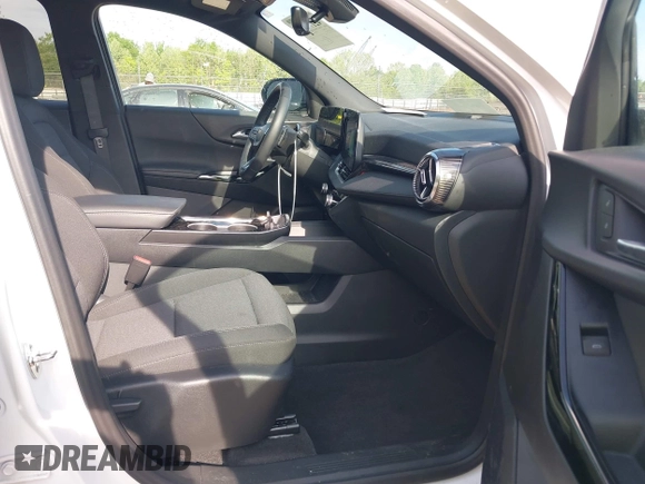 2025 Chevrolet Equinox FWD LT with VIN 3GNAXHEG7SL138247, listed as a IAAI auction lot 42174022 with 8,285 mi miles and . Bid and sale history available at DreamBid. Image 5.