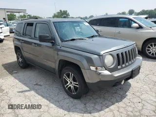 2014 Jeep Patriot Altitude z VIN 1C4NJPBA1ED523741, wystawiony jako Copart lot #59287135 z przebiegiem 194 757 mil mil oraz Szkoda całkowita • Salvage title. Historia ofert i sprzedaży dostępna na DreamBid. Obrazek 4.