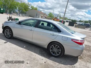 2015 Toyota Camry XLE z VIN 4T1BF1FK3FU956947, wystawiony jako IAAI lot #42342824 z przebiegiem 222 565 mil mil oraz . Historia ofert i sprzedaży dostępna na DreamBid. Obrazek 3.