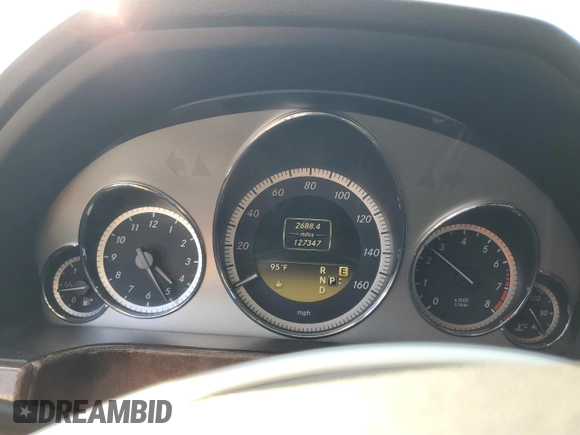 2011 Mercedes-Benz E 350 Luxury with VIN WDDHF5GBXBA516830, listed as a Copart auction lot 62338895 with 127,347 mi miles and Salvage title. Bid and sale history available at DreamBid. Image 9.