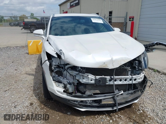 2018 Lincoln MKC Select with VIN 5LMCJ2C96JUL32351, listed as a IAAI auction lot 41964998 with 102,680 mi miles and . Bid and sale history available at DreamBid. Image 6.